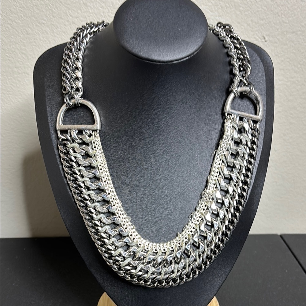 Stella & Dot Femme Fatale Gothic Chain Link Chunky Necklace Silver Gray Unisex​​